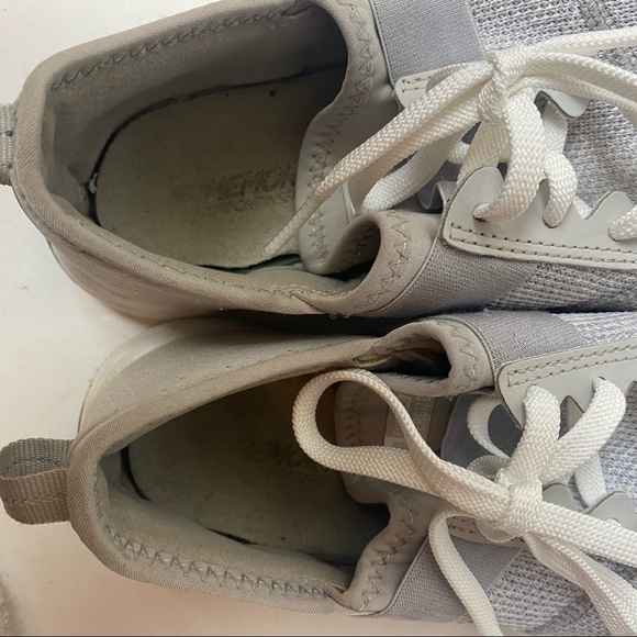 New Balance Women's FuelCore Nergize V1 Sneaker Gray Size 7 - Picture 7 of 12